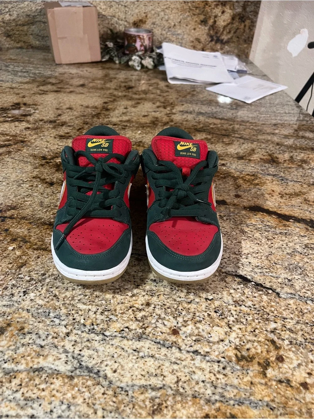 Nike SB Dunk Low Pro PRM Seattle Supersonics Men’s 6.5 Women’s 8 FZ1287-300